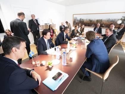 Consiglio Ue, due soluzioni sul tavolo per il Recovery Fund