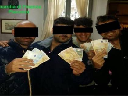 Le rivelazioni choc sulla caserma: "Maniaci, lì fanno sesso animale"