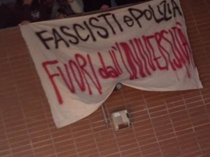 19 misure cautelari contro i collettivi rossi che negano le foibe