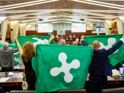 La sinistra all'attacco perde i pezzi Italia viva: niente processi sommari
