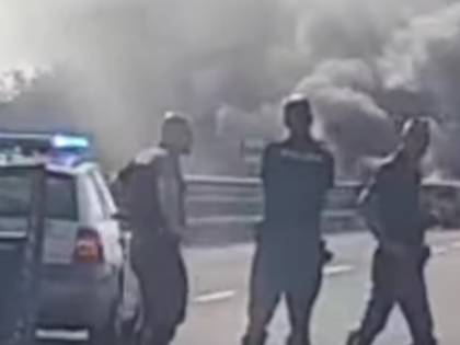 Assalto a portavalori nel foggiano: chiodi, fuoco e spari tra le auto