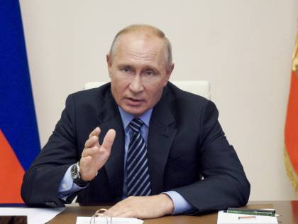 Putin, 21 compleanni al potere e si regala il missile ipersonico