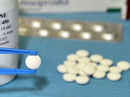 Sportello pro-aborto nel centro sociale