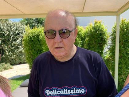 Massimo Boldi: "I potenti del pianeta ci terrorizzano. Con le mascherine ci tappano la bocca"