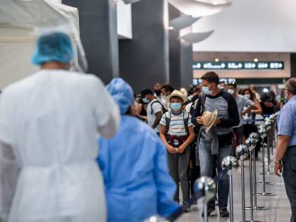 Nuovo balzo dei contagi. Ma l'esperto: "Non è livello di allerta"