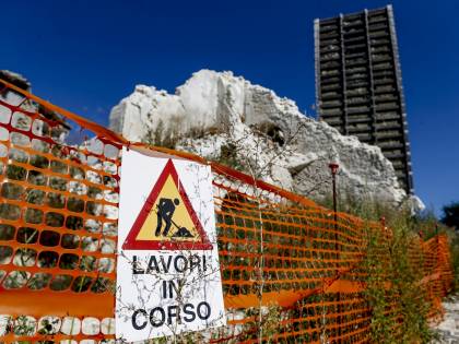 Lo Stato parla ma non fa