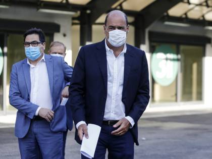 Le "mascherine fantasma" di Zingaretti ora restano bloccate nei depositi