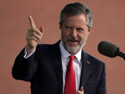 Reverendo pro-Donald, guai a luci rosse