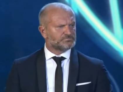 L'ira di Andrea Pucci: "Teatri chiusi ma la Festa dell'Unità si fa. Che vi mordano le zanzare"