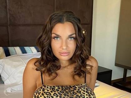 Elettra Lamborghini: "I vip hanno il Covid e vanno in giro. Al mio matrimonio tutti faranno il tampone"