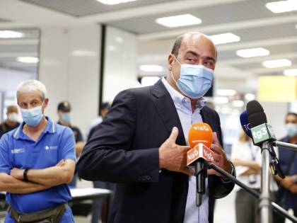 Dopo le mascherine, i camici "fantasma": Zinga ci ricasca
