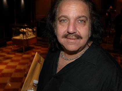 Il re del porno Ron Jeremy è nei guai: rischia 250 anni di galera