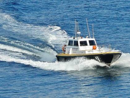 Giallo sul ritrovamento di una 17enne morta in mare. Il fidanzato è scomparso