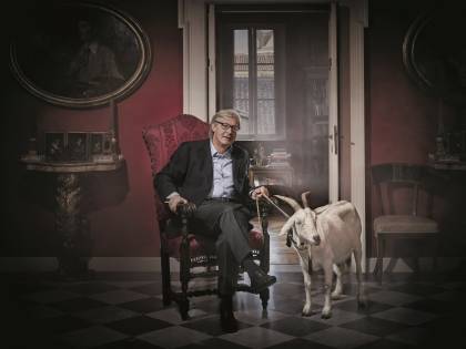 Sgarbi e quel sondaggio per la "presa" di Roma: "Sfido Bertolaso e Calenda"