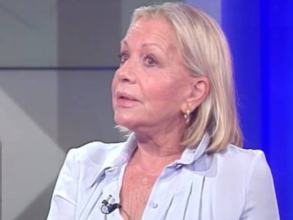 Catherine Spaak: "Ho rischiato di morire per un'emorragia cerebrale ora ho crisi epilettiche"