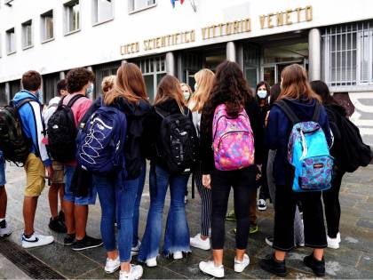 Primo giorno per asili e nidi. Qualche liceo apre in anticipo