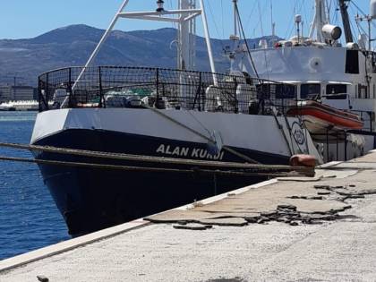 Il vergognoso schiaffo dell'ong alla Guardia Costiera: "Ecco perché ci bloccano la nave"