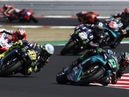 Motogp, beffa finale per Rossi. A Misano prima gioia per Morbidelli