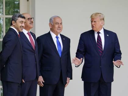 Accordo tra Israele e Paesi arabi. Trump adesso cambia la storia