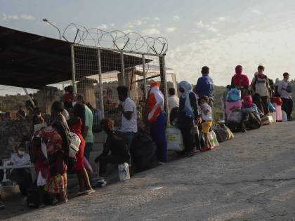 Silenzio, si vota. E gli sbarchi di clandestini spariscono