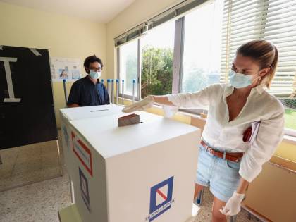Crolla l'affluenza alle urne. E il Sud volta le spalle al M5s