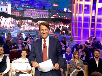 La tv si accende sul referendum e le elezioni: Porro, Vespa e Mentana in prima linea