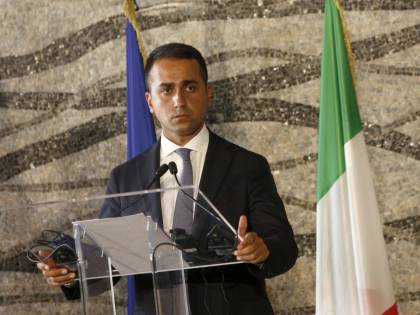 Subito stop ai voli dal Regno Unito. L'ira degli italiani: "Noi come ostaggi"