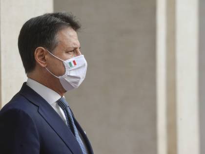 "Ma è Conte o Mastrota? Mancano solo le pentole" e il video sul cashback diventa virale