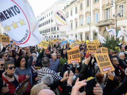 L'assurda proposta del M5s sulla requisizione degli immobili