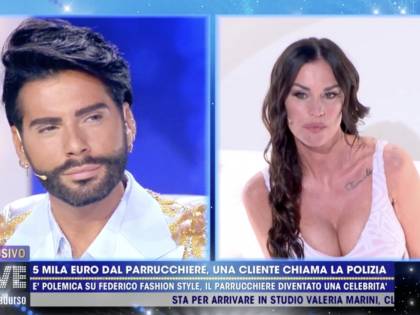 "Sei un ladro", "Devi pagarmi": la Mosetti e Federico Fashion Style si scannano in diretta