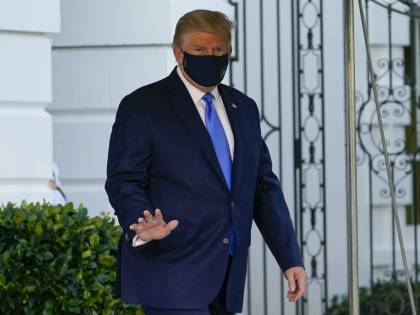 Trump può uscire dall'angolo solo con il carisma