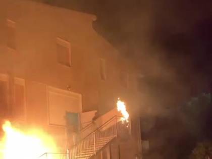 Il rogo al centro di accoglienza di Agrigento