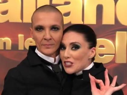 La "maledizione" di Ballando con le stelle: ora anche Rosalinda Celentano si è fatta male