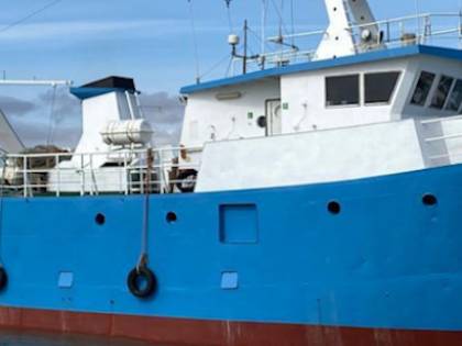 Pescatori italiani ostaggio di Haftar, l'armatore: "Non fategli fare la fine dei marò"