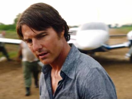 Tom Cruise torna sul set ma tra i malati di Covid. Esplode la polemica