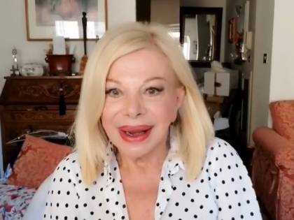 Sandra Milo choc: "Mi tocca vedere foto delle parti intime maschili"