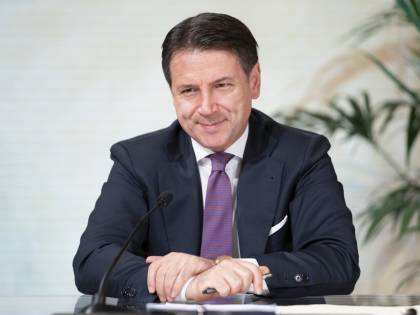 Conte alza gli stipendi: quanto guadagnano ora i dirigenti di Palazzo Chigi