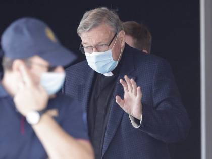 Le grandi manovre in Vaticano. Un incontro ora cambia tutto