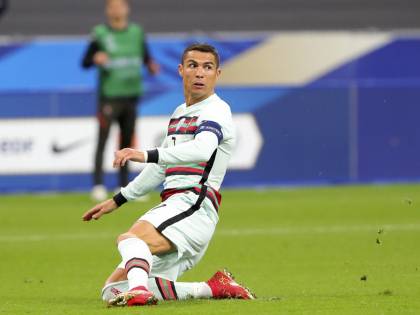 La sfida Messi-Ronaldo più triste di sempre. E con vista Tour Eiffel...
