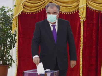 Rahmon Emomali il satrapo eterno che sceglie i "rivali"