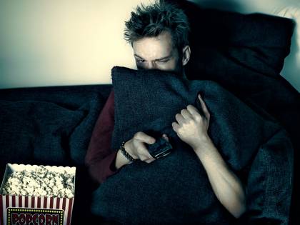 Ad Halloween tutti reclusi in casa. Ecco le storiche puntate delle serie tv