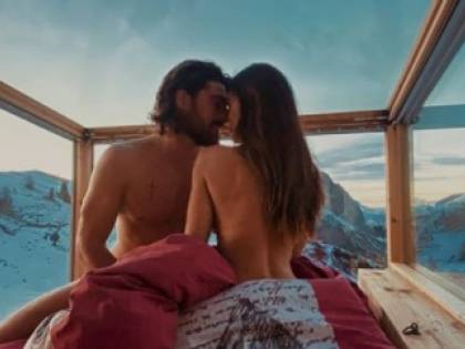 Ignazio Moser e Cecilia così festeggiano tre anni d’amore, ma il web è impetuoso. "Con i tempi che corrono…"
