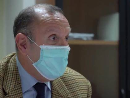 Il centrodestra: "Ora faccia un passo indietro". Le scuse surreali di Cotticelli: "Non ero lucido"