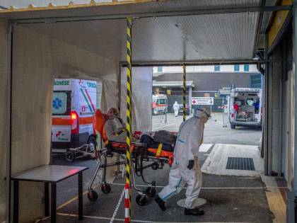 Si lotta a Milano e Monza. "Ma le prime misure ora sembrano efficaci". E a Varese arriva la Nato