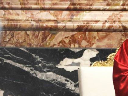 Una Chiesa piena di scandali: ecco gli "incubi" di Francesco