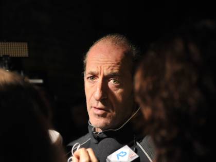 Rischio contagi, stretta di Zaia su bar e locali. Dalle 15 alle 18 consumazioni solo ai tavoli