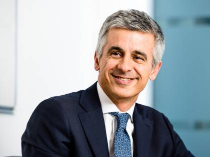 Vodafone torna all'utile e in Italia aumentano i clienti