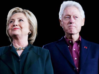 "I Clinton sono i più corrotti...". Sganciata la bomba su Hillary