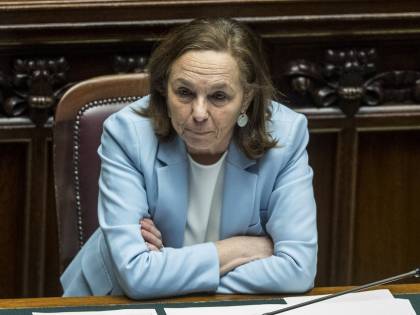 La Lamorgese vuole il pugno duro: "Sanzioni severe per chi sgarra"