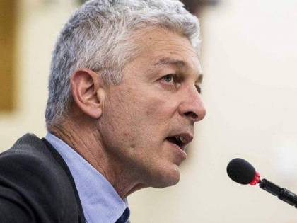 Morra rimanda l'Antimafia. Aventino per farlo dimettere
